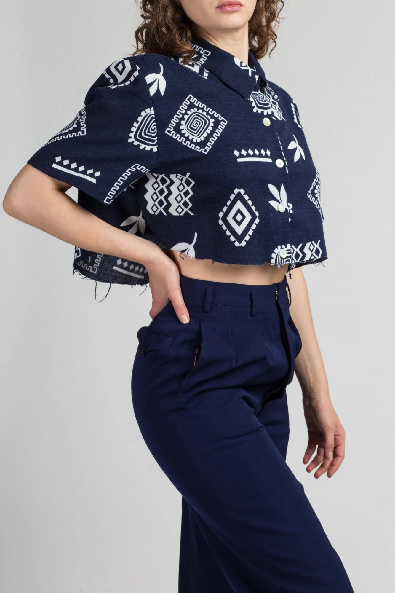 80s Hawaiian Navy Blue Tiki Crop Top - Extra Large
