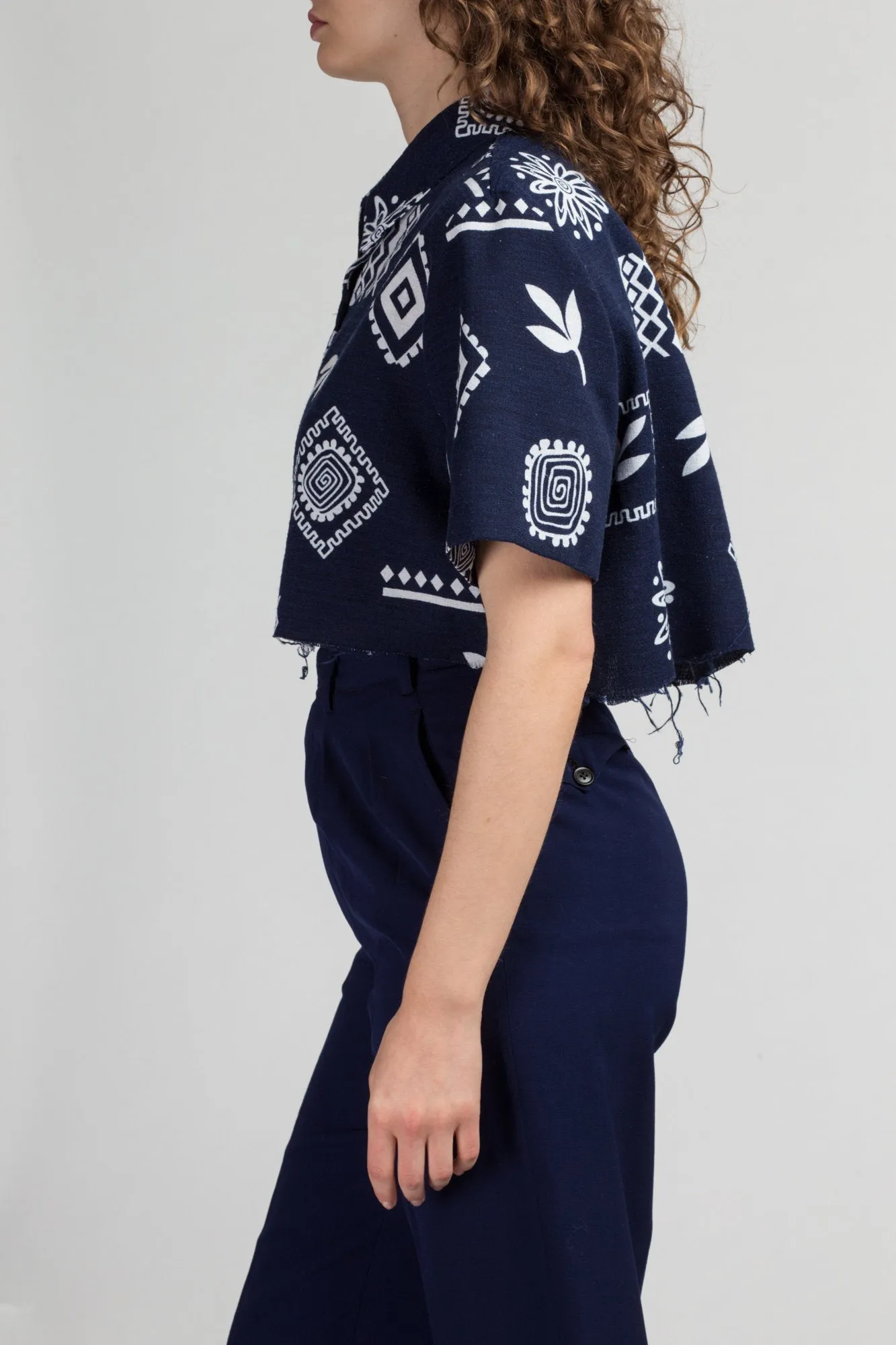 80s Hawaiian Navy Blue Tiki Crop Top - Extra Large