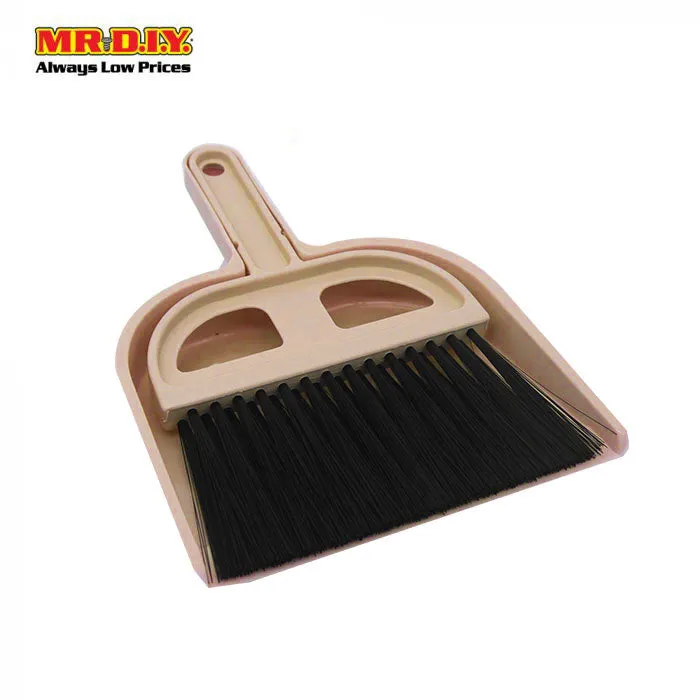 (MR.DIY) Travel Mini Desktop Broom Dustpan Set Cleaning